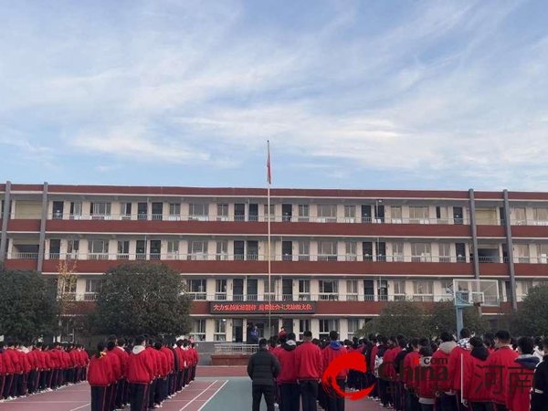 大力弘扬宪法精神 建设社会主义法治文化——驻马店市第十中学教育集团开展学习宪法系列活动