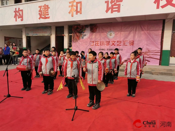 ​校园迎新 精彩纷呈——西平县宋集中心学校庆祝新年活动丰富多彩